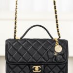 샤넬 (팬더) 25B 사브르 골드 포스트백 블랙 골드