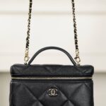 샤넬 (팬더) 25k 대리형 소가죽 LP 박스백 블랙 골드