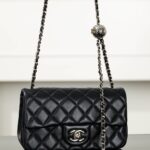 샤넬 (팬더) 25k 미니 블랙 골드 체인백 소가죽