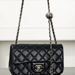 샤넬 (팬더) 25k 미니 블랙 골드 체인백 소가죽