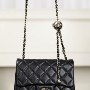 샤넬 (팬더) 25k 금구슬형 CF 블랙 골드 소가죽 백