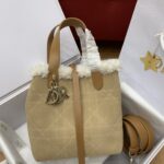 디올 (OC) 투주르스 미니 아이보리 양모 소가죽 백 베이지 2835