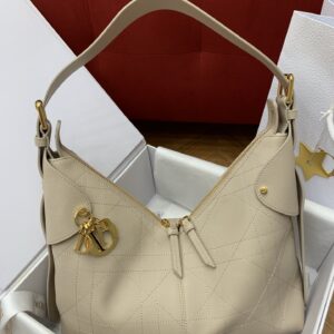 디올 (OC) 디올 보야주 중형 백 토트백 중형 소가죽 퀼팅 아이보리 2845