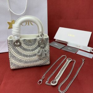 디올 (OC) 레이디 디올 토트백 비즈 아이보리 0505