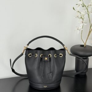 셀린느 (블랙프라임) 클라라 미니 버킷백 미니 레더 블랙 121673