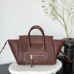 셀린느 (블랙프라임) 리저브 미니 숄더백 Mini 소가죽 브라운 124213