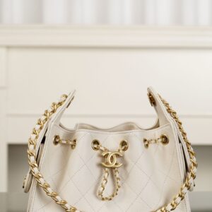 샤넬 (팬더) 25백 미니 캐비어 가죽 아이보리