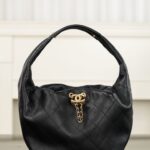 샤넬 (팬더) 호보 미니 블랙 골드