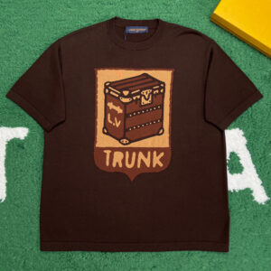 루이비통 [ 잔디집 ] 24SS LV 로고 트렁크 니트 반팔티셔츠 브라운