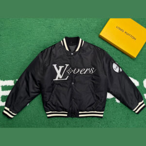 루이비통 [잔디집] 24SS 베이스볼 블루종 점퍼 엠브로이더드 나일론 블랙