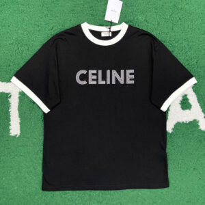 셀린느 [ 잔디집 ] 23FW 로고 프린팅 반팔 티셔츠 “2COLOR”