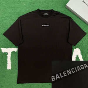 발렌시아가 [ 잔디집 ] 뉴 발렌 백 핫픽스 로고 미디엄 핏 반팔 티셔츠 블랙