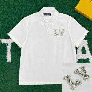 루이비통 [ 잔디집 ] LV 위드 엠브로이더드 패치 코튼 피케 폴로 반팔 티셔츠