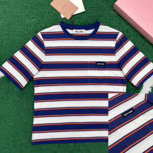 미우미우 [ 잔디집 ] 로고 패치 스트라이프 코튼 반팔 티셔츠