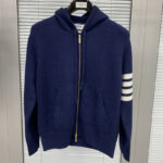 톰브라운 【터보】 사선완장 4-Bar 울 니트 후드 집업（TJ공장）