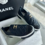 샤넬 【터보】 CC로고 퀼팅 슬립온（TJ공장）