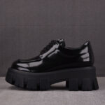 프라다 [CY공장]  모놀리스 브러쉬드 레더 레이스업