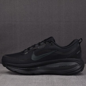 나이키 【XE공장】 보메로 18 고어텍스 블랙 HQ7001-001