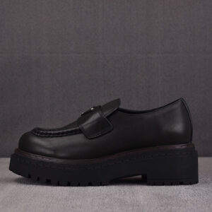 프라다 [CY공장] 러버 솔 브러쉬드 레더 로퍼