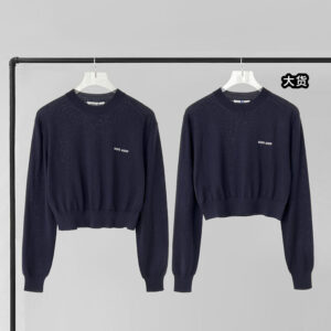 미우미우 [YD공장] 스웨터 니트 스몰 로고