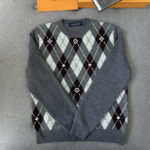 루이비통 【TJ공장】 울 캐시미어 모노그램 아가일 크루넥 니트（터보）