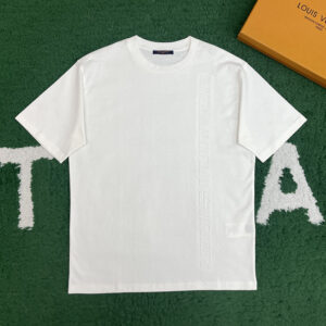 루이비통 【잔디집】 LV 엠보스 티셔츠（레어）