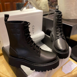 셀린느 【터보】 벌키 레이스업 부츠 샤이니 불스킨 블랙 (TJ공장)