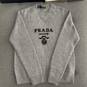프라다 【TJ공장】 2컬러（터보） 로고 울 캐시미어 크루넥 스웨터 니트
