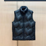 펜디 FF 모티프 패딩 조끼 베스트