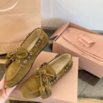 미우미우 스웨이드 태슬 로퍼