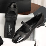 샤넬 【Happy】 25B 페이턴트 카프스킨 메리제인 플랫 슈즈（TJ공장）