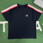 발렌시아가 【잔디집】 유니티 스포츠 아이콘 오버사이즈 반팔 티셔츠（레어）