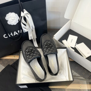 샤넬 cc로고 턴락 퀼팅 모카신 로퍼