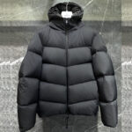 몽클레어 Forez 포레즈 다운 후드 숏 자켓