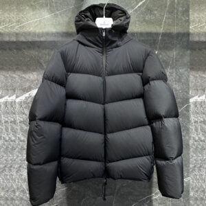 몽클레어 Forez 포레즈 다운 후드 숏 자켓