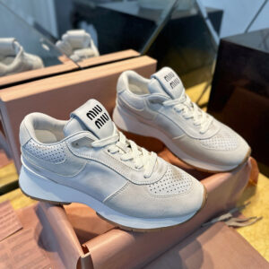 미우미우 【터보】 퍼퍼레이터드 로우 탑 스니커즈（TJ공장）