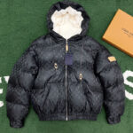 루이비통 【잔디집】 모노그램 다운 패딩 자켓 (레어)