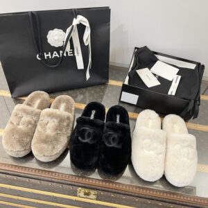 샤넬 CC로고 시어링 뮬 슬리퍼