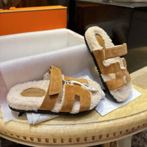 에르메스 【터보】 시프레 시어링 샌들 슬리퍼（TJ공장）