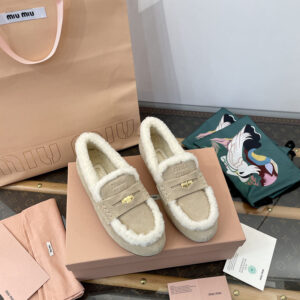 미우미우 로퍼 스웨이드