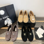 샤넬 24K CC로고 모카신 로퍼 스웨이드