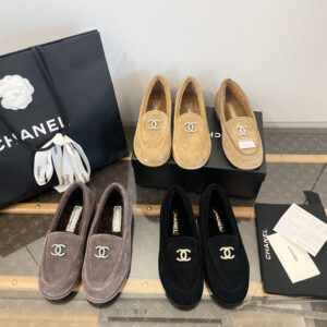 샤넬 24K CC로고 모카신 로퍼 스웨이드