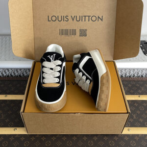루이비통 【잔디집】 LV 틸티드 스니커즈 （레어）