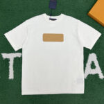 루이비통 【잔디집】 VVN 패치 반팔 티셔츠（레어）