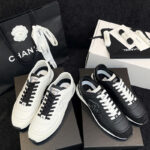 샤넬 25 CC로고 스니커즈 검흰