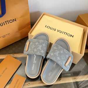 루이비통 풀 필로우 플랫 컴포트 뮬 슬리퍼