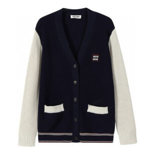 미우미우 【잔디집2】 로고 패치 캐시미어 가디건 배색 (세븐)