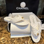 샤넬 【터보】 23S 플라워 펄 샌들（TJ공장）