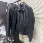 루이비통 LVSE 엠보스드 모노그램 믹스 레더 블루종