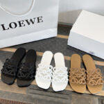 로에베 페탈 아나그램 슬라이드